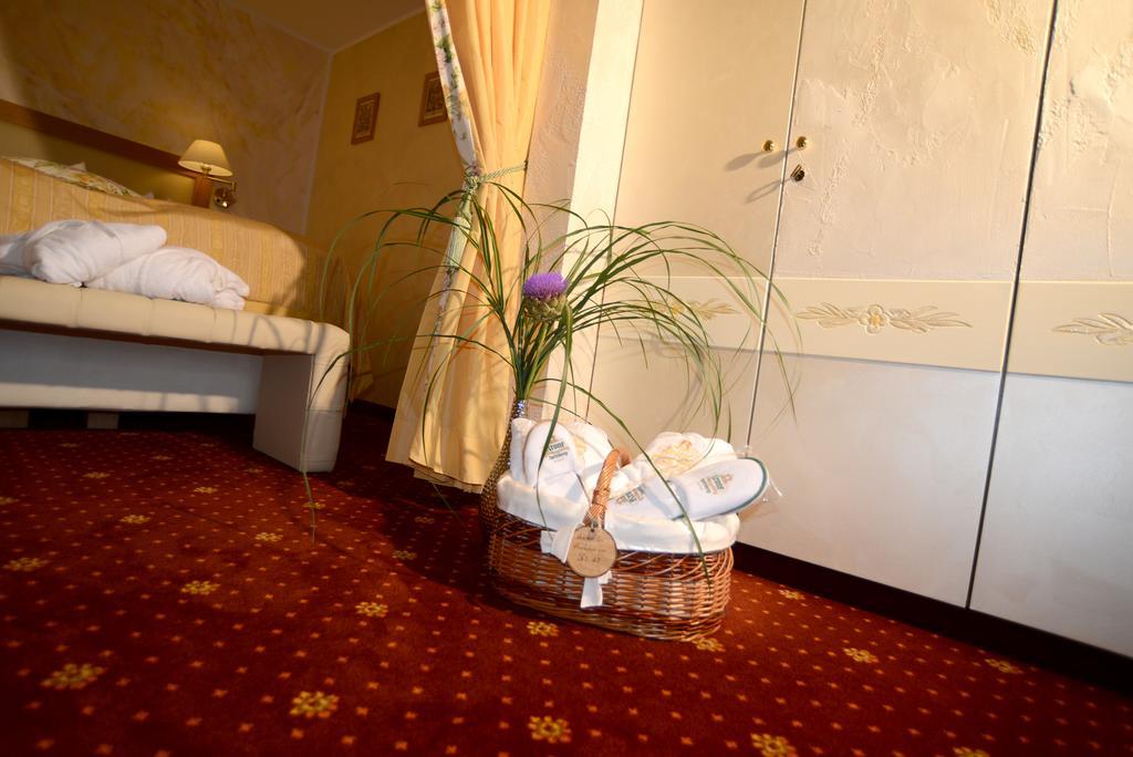 Hotel Krone Igelsberg Freudenstadt Esterno foto